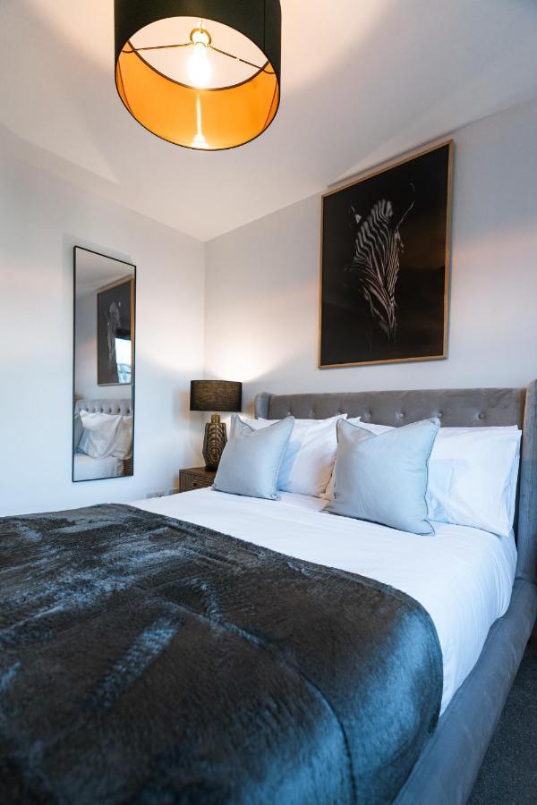 The Lusso - 2br - A 5* Escape Like No Other Apartment