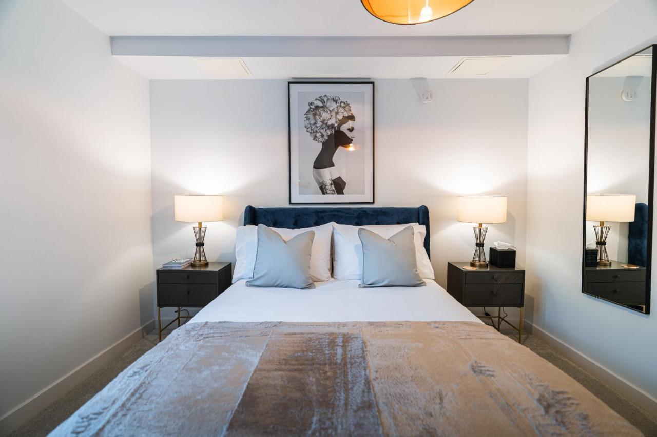 The Lusso - 2br - A 5* Escape Like No Other Apartment *